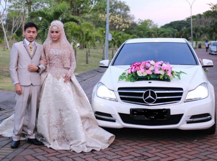Sewa Rolls Royce Surabaya